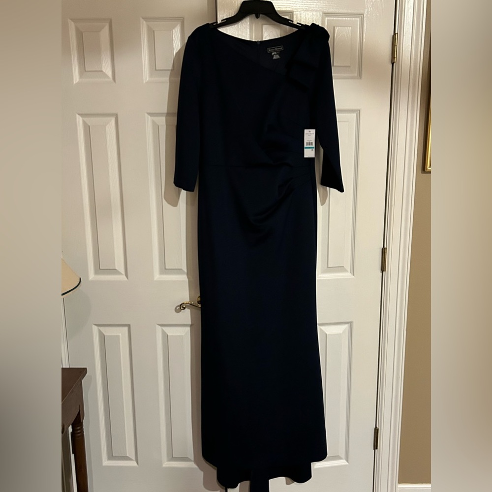 Women’s long formal navy dress.